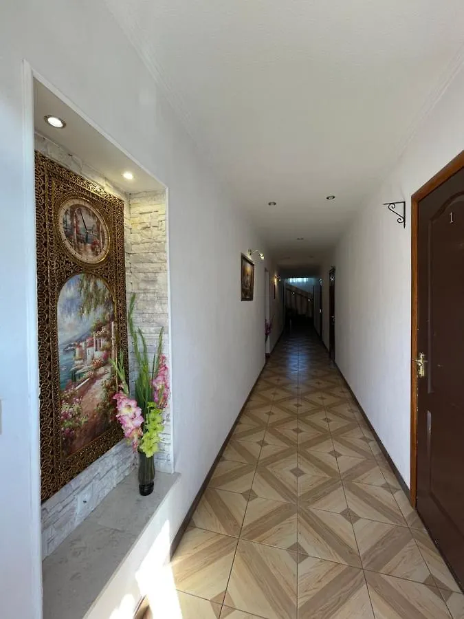Gusarskiy Hotel&Apartment Kiev 3*,